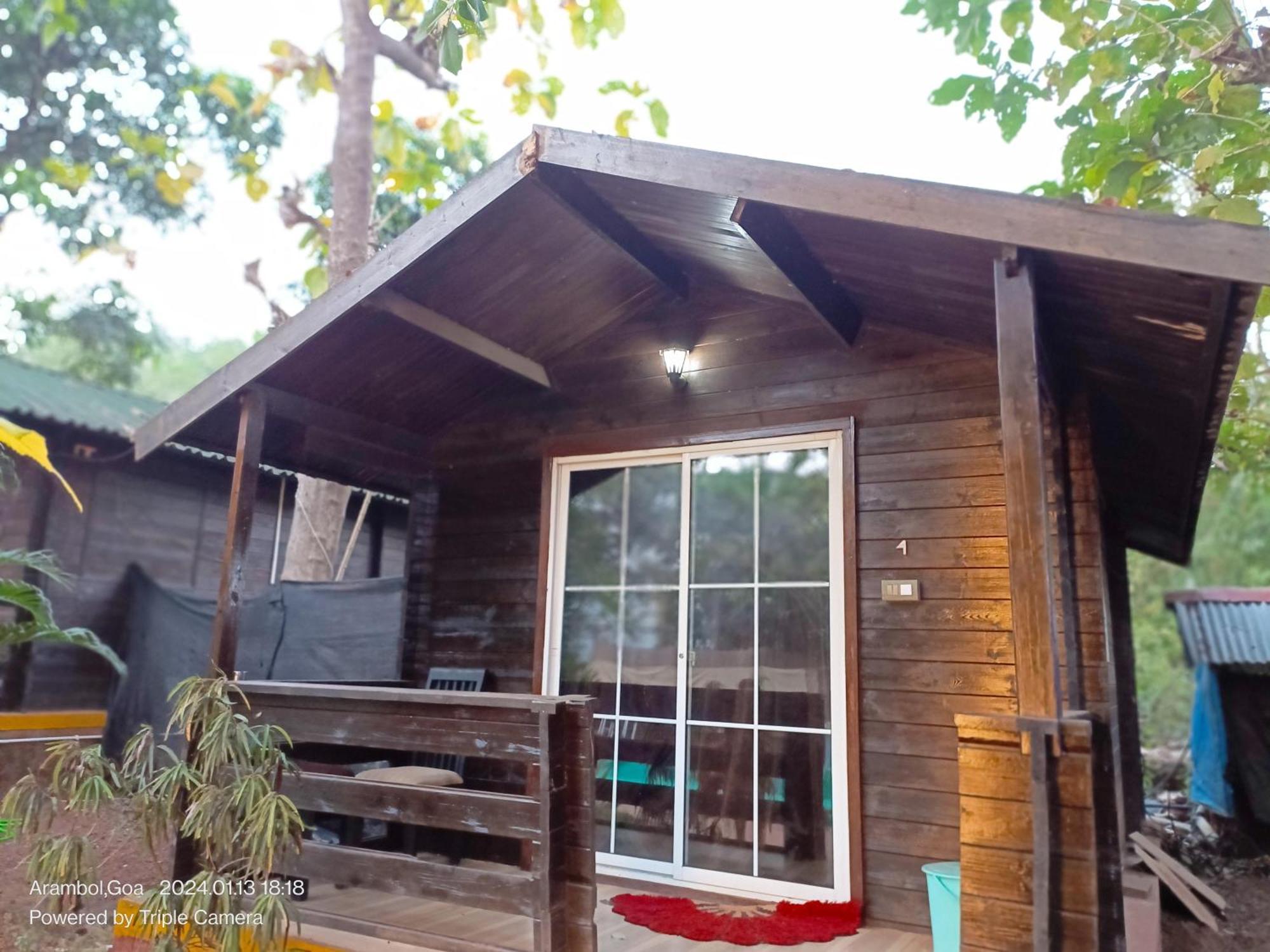 Greenland Cottage'S Arambol Room photo